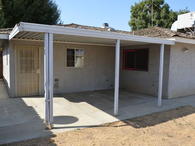 708 Johnnie Street, Bakersfield, CA 93308