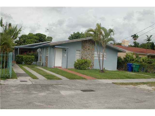 3637 SW 14 ST, Miami, FL 33145