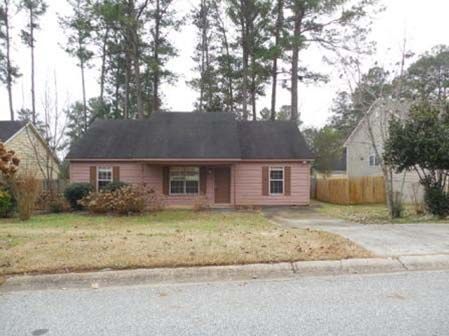 9123 Clubhouse Drive, Riverdale, GA 30274