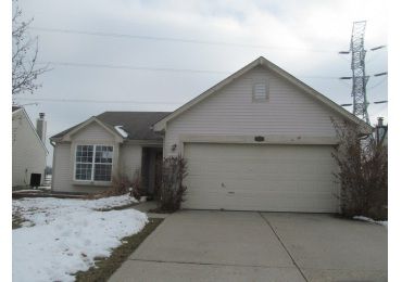 2215 Rolling Oak Dr, Indianapolis, IN 46214