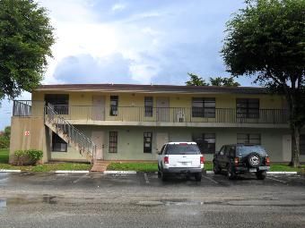 5030 Palm Hill Drive-Unit #127, West Palm Beach, FL 33415