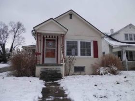 505 Riverside Dr, Piqua, OH 45356