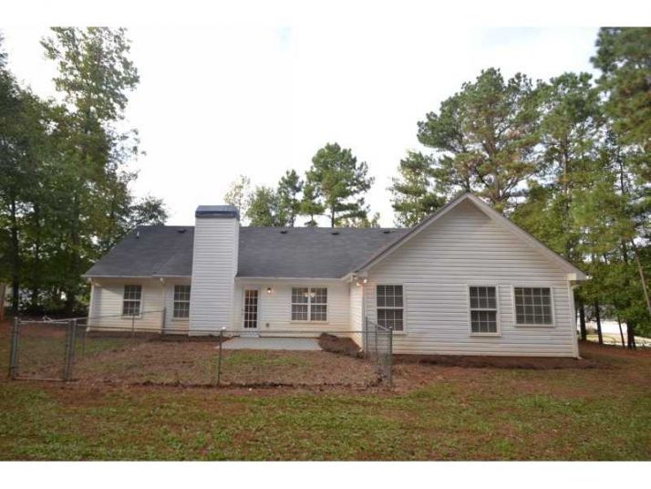 2610 Hidden Creek Drive, Loganville, GA 30052