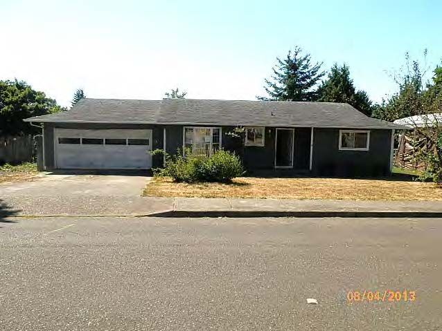 631 NE 5th Street, Willamina, OR 97396