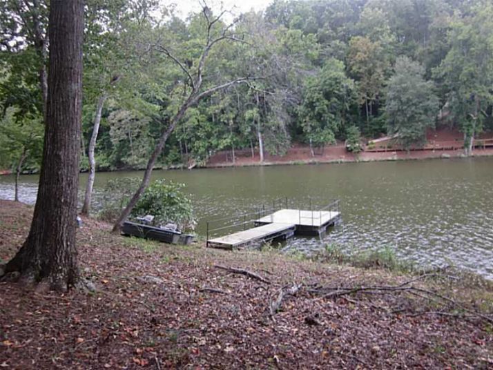 7525 Matts Landing Point, Cumming, GA 30028