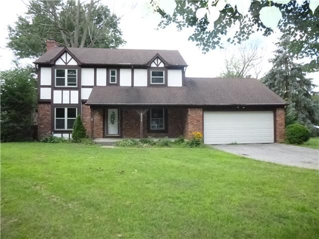 2153 Surreygate Dr, Columbus, OH 43235