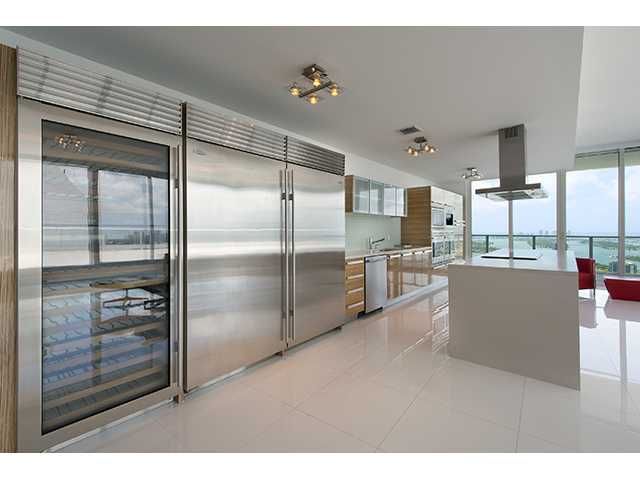 2020 N BAYSHORE DR # 4104, Miami, FL 33137