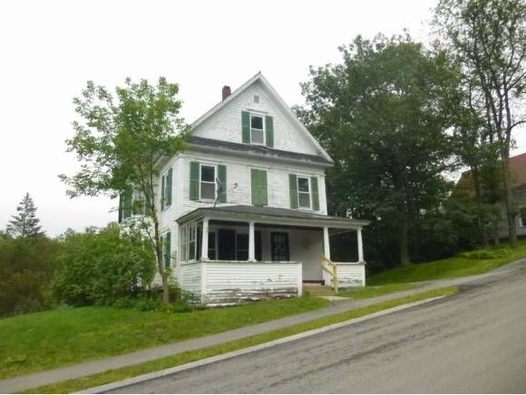 34 Williams St, Lancaster, NH 03584