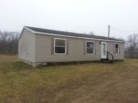 85 N 1200 E, Knox, IN 46534