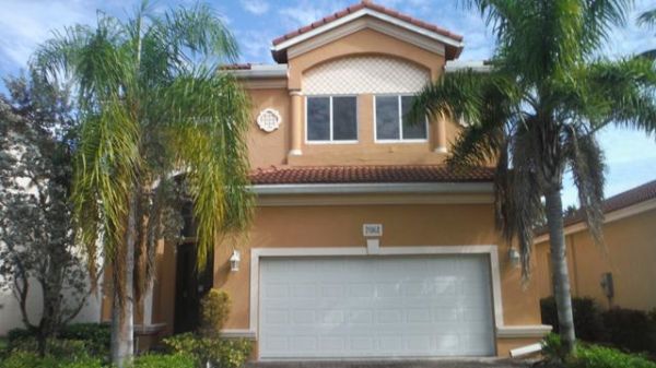 7082 Aliso Ave, West Palm Beach, FL 33413