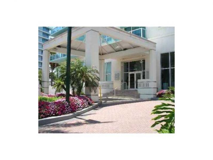 650 WEST AV # 2401, Miami Beach, FL 33139