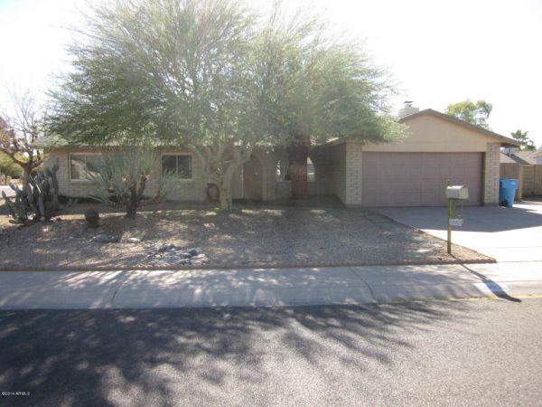 5003 W Windrose Drive, Glendale, AZ 85304