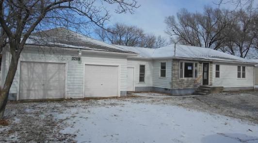 3200 NE Seward Avenue, Topeka, KS 66616