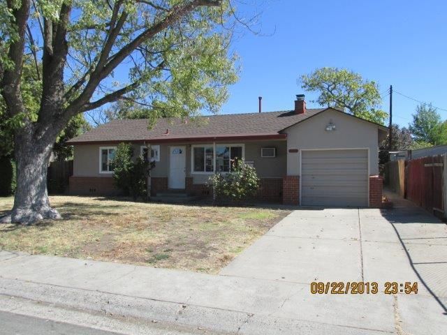 3070 Fairfield St, Sacramento, CA 95815