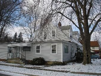 482 Prospect St, Berea, OH 44017