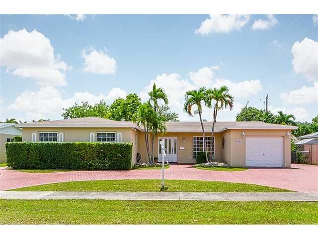 9700 SW 106 CT, Miami, FL 33176