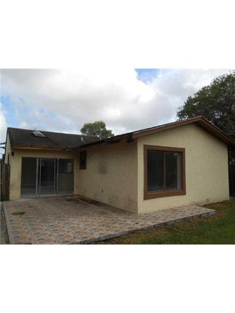 9726 SW 147 CT, Miami, FL 33196