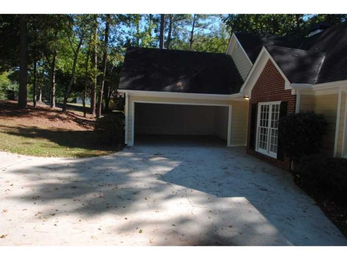 3343 Rock Creek Drive, Rex, GA 30273