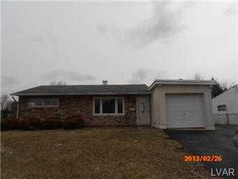 1271 Mickley Rd, Whitehall, PA 18052