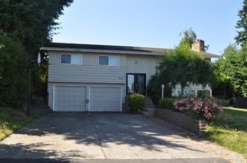 8817 Ne 161st Place, Kenmore, WA 98028