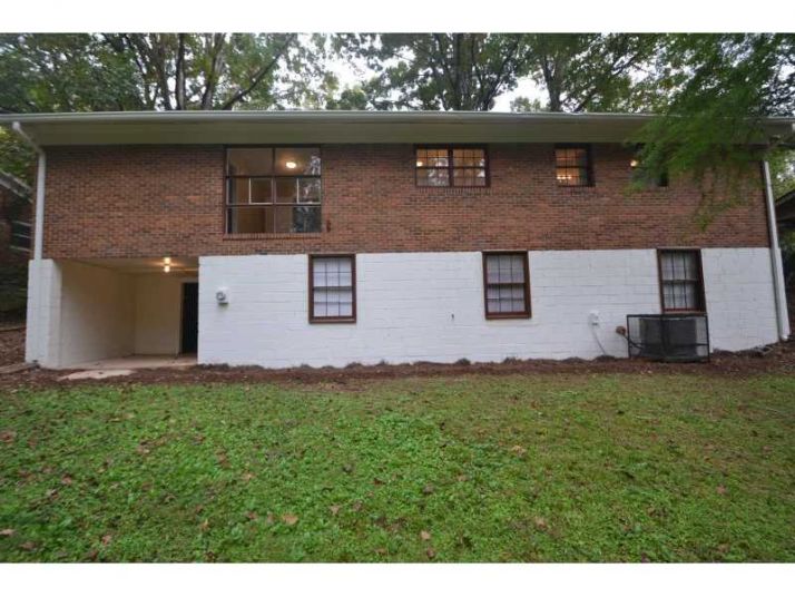 2405 Bouldercliff Way, Atlanta, GA 30316