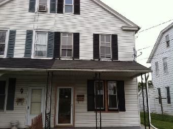 1215 Catasauqua Rd, Whitehall, PA 18052