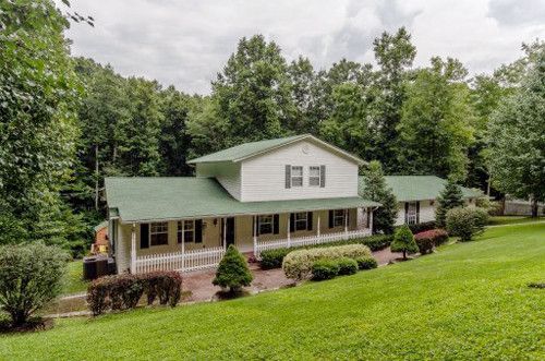 136 White Loop Circle, Clinton, TN 37716