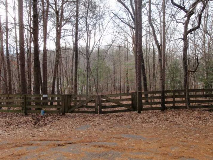 2294 Boy Scout Camp Road, Gainesville, GA 30501