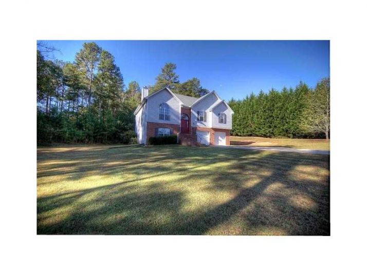 3002 Maple Cove Court, Loganville, GA 30052