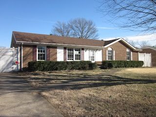 112 James Dr, Clarksville, TN 37042