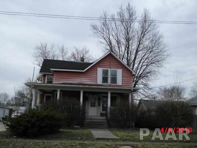 118 E Hickory St, Canton, IL 61520