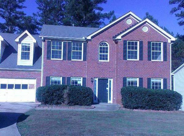 8546 Glendevon Ct, Riverdale, GA 30274