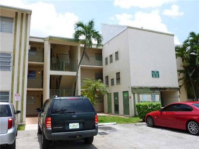 8475 SW 156 CT # 333, Miami, FL 33193