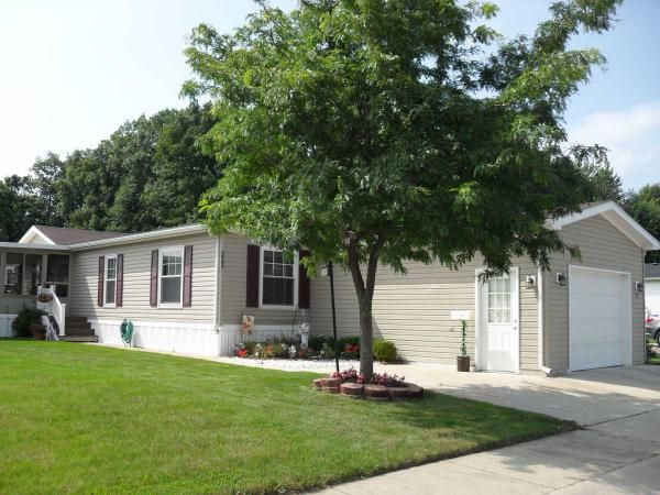 450 Glencoe, Temperance, MI 48182