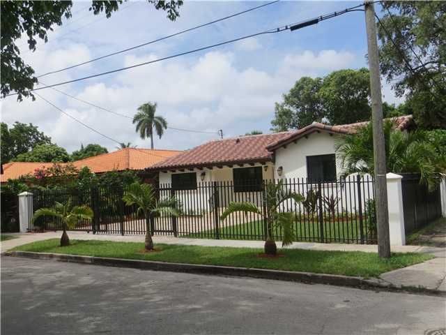 321 SW 24 RD, Miami, FL 33129