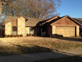 513 Garland Ct, Norman, OK 73072