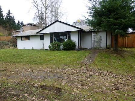 8030 Ne 203rd St, Kenmore, WA 98028