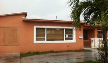 317 W 36 TE Hialeah, FL 33012