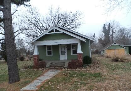 313 South Mitchell Ave, Clever, MO 65631