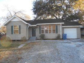 621 W Verdine St, Sulphur, LA 70663