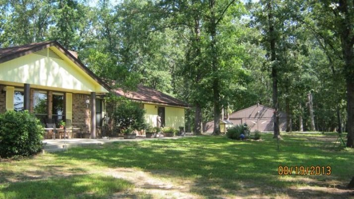 138 Pinecrest Lane, Mena, AR 71953