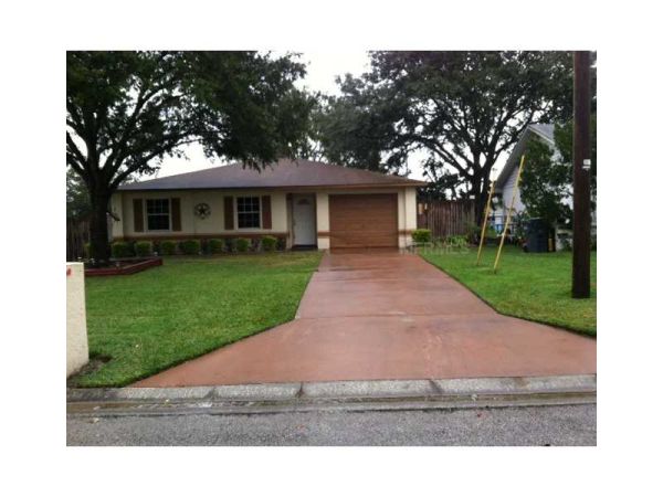 311 SUMMER FIELD DR, Winter Haven, FL 33880