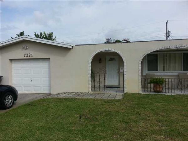 7321 Allen  Drive, Hollywood, FL 33024