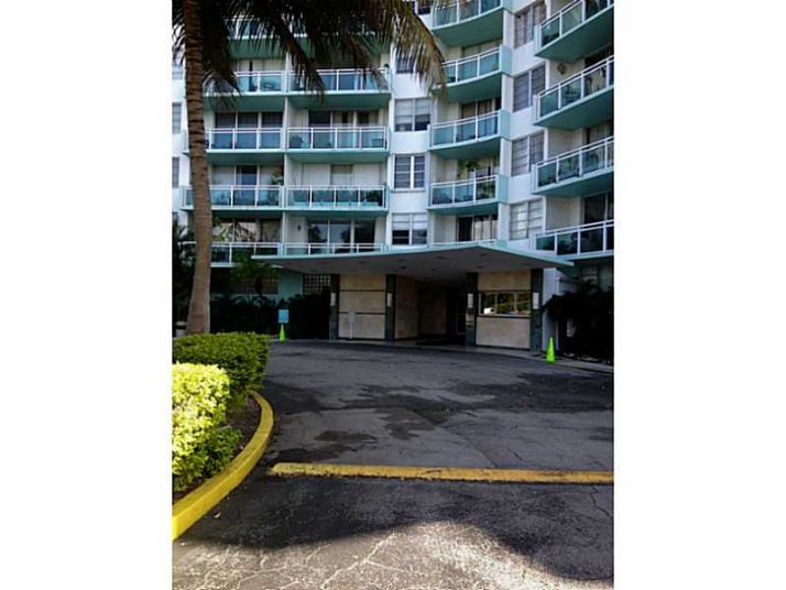 3301 NE 5 AV # 105, Miami, FL 33137