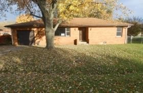 4628 Southview Dr, Anderson, IN 46013