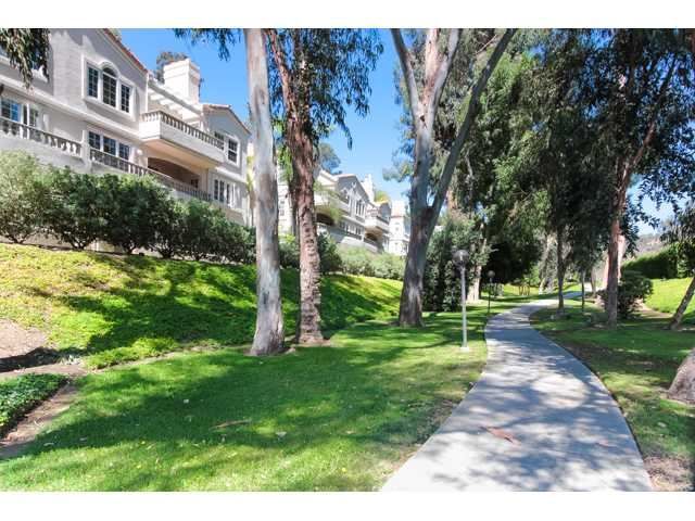 2890 Torrey Pines Rd, La Jolla, CA 92037