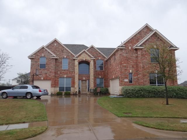 1300 Granada Ct, Midlothian, TX 76065