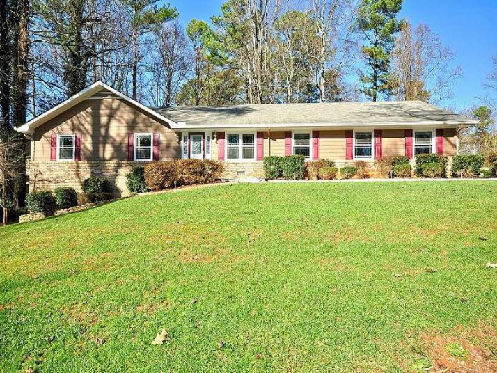 2455 Williamsdowns Circle, Snellville, GA 30078