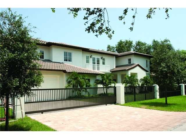 7421 SW 53 CT, Miami, FL 33143