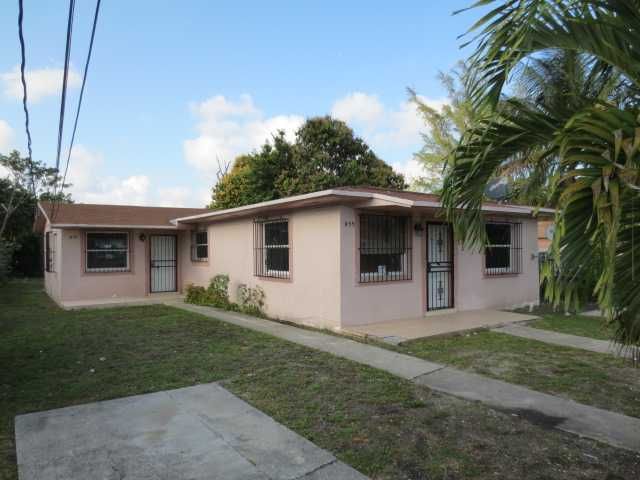 855 NW 109 ST, Miami, FL 33168